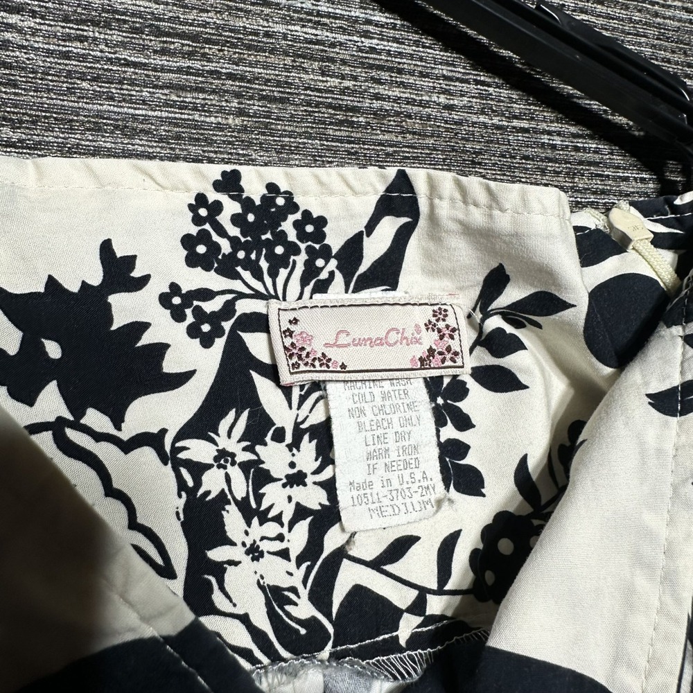 LunaChix Skirt Women Medium White Black Floral A-Line Flare Vintage Made in USA - Picture 3 of 16